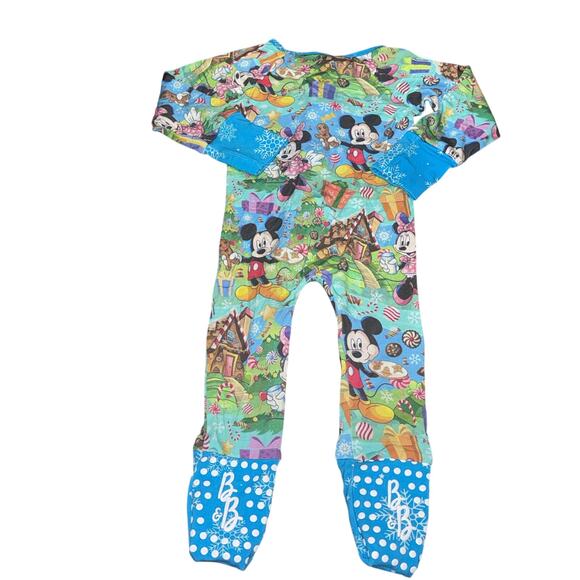 NWT Mickey Minnie Holiday Bamboo Zip Onesie 0-3M Christmas Gingerbread Grip Feet - Picture 5 of 10